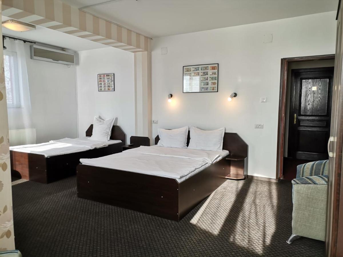 Motel Davios ทาร์กู จิอู ภายนอก รูปภาพ