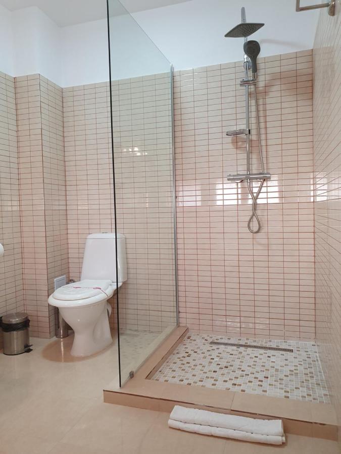 Motel Davios ทาร์กู จิอู ภายนอก รูปภาพ